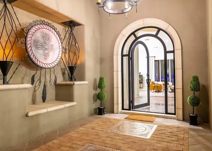 Hozho East Estate Holiday home